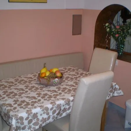 Apartman Tina *