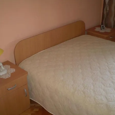 Tina Apartman *